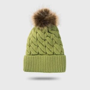 New Knit hat with Pom Pom